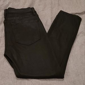 Frame Le Skinny de Jeanne Crop in Noir Coated